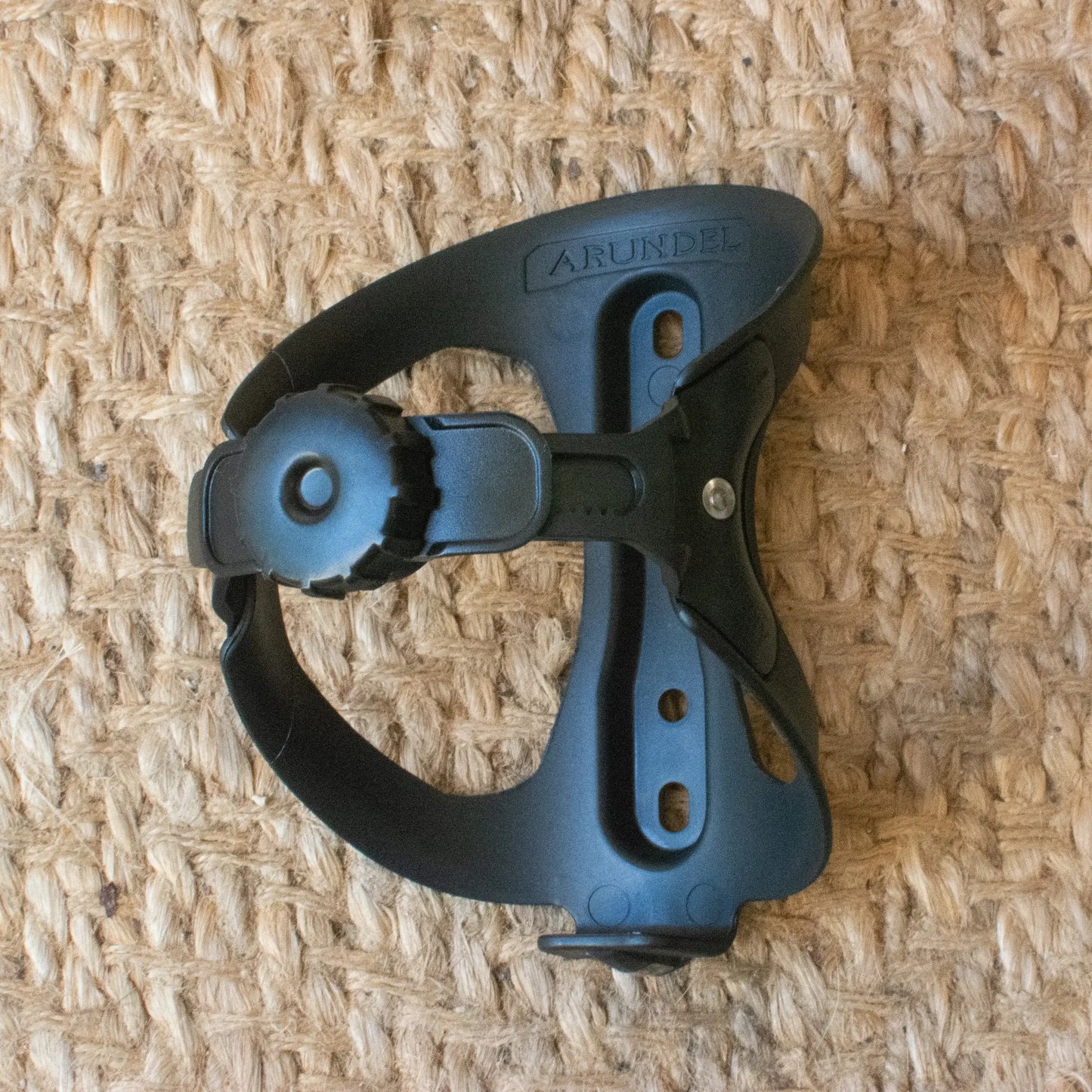 Ratcheting Bottle Cage